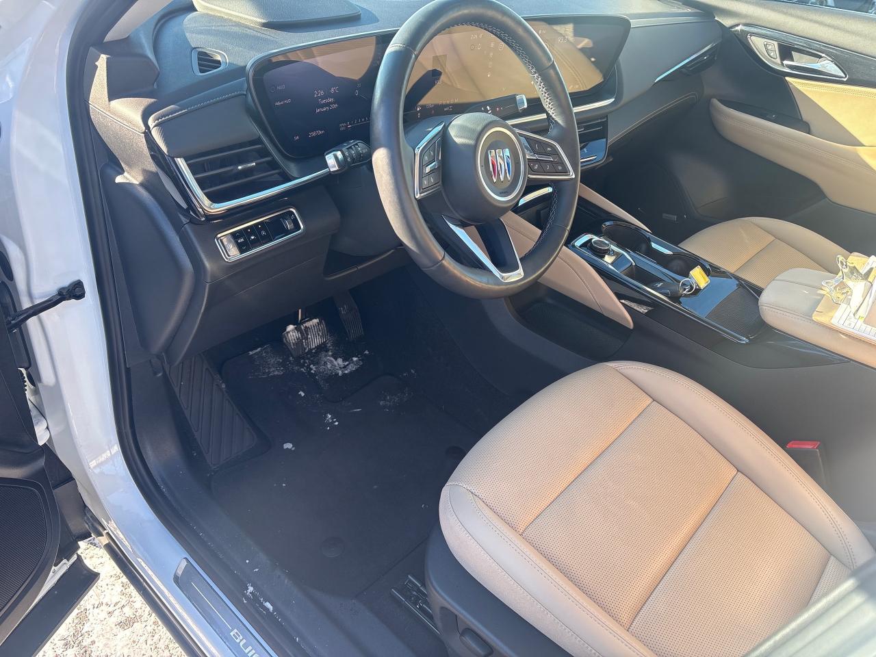 2024 Buick Envision Preferred AWD + Leatherette + Sunroof + 1 Owner Photo