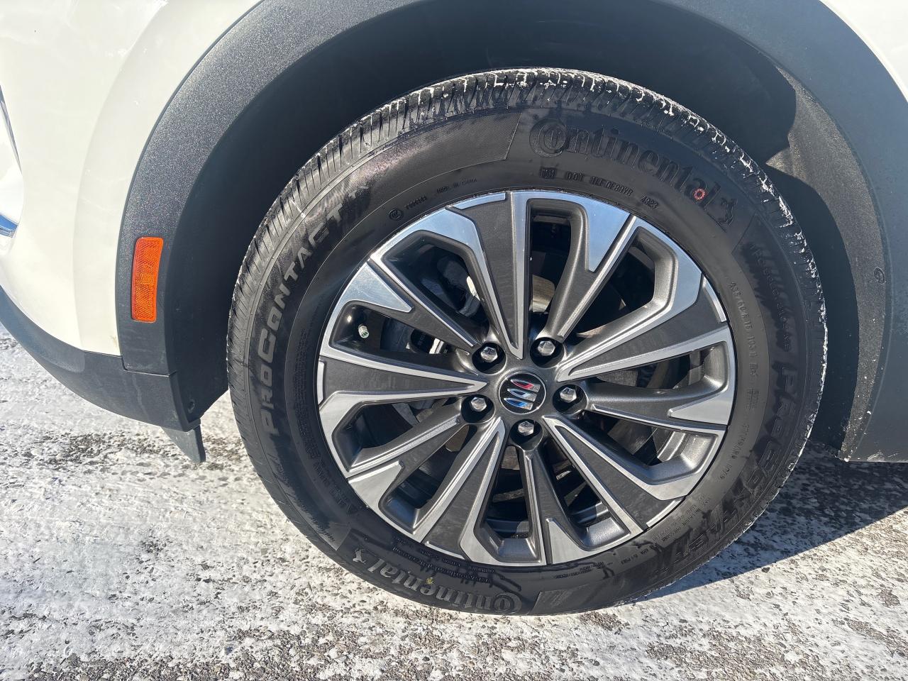 2024 Buick Envision Preferred AWD + Leatherette + Sunroof + 1 Owner Photo