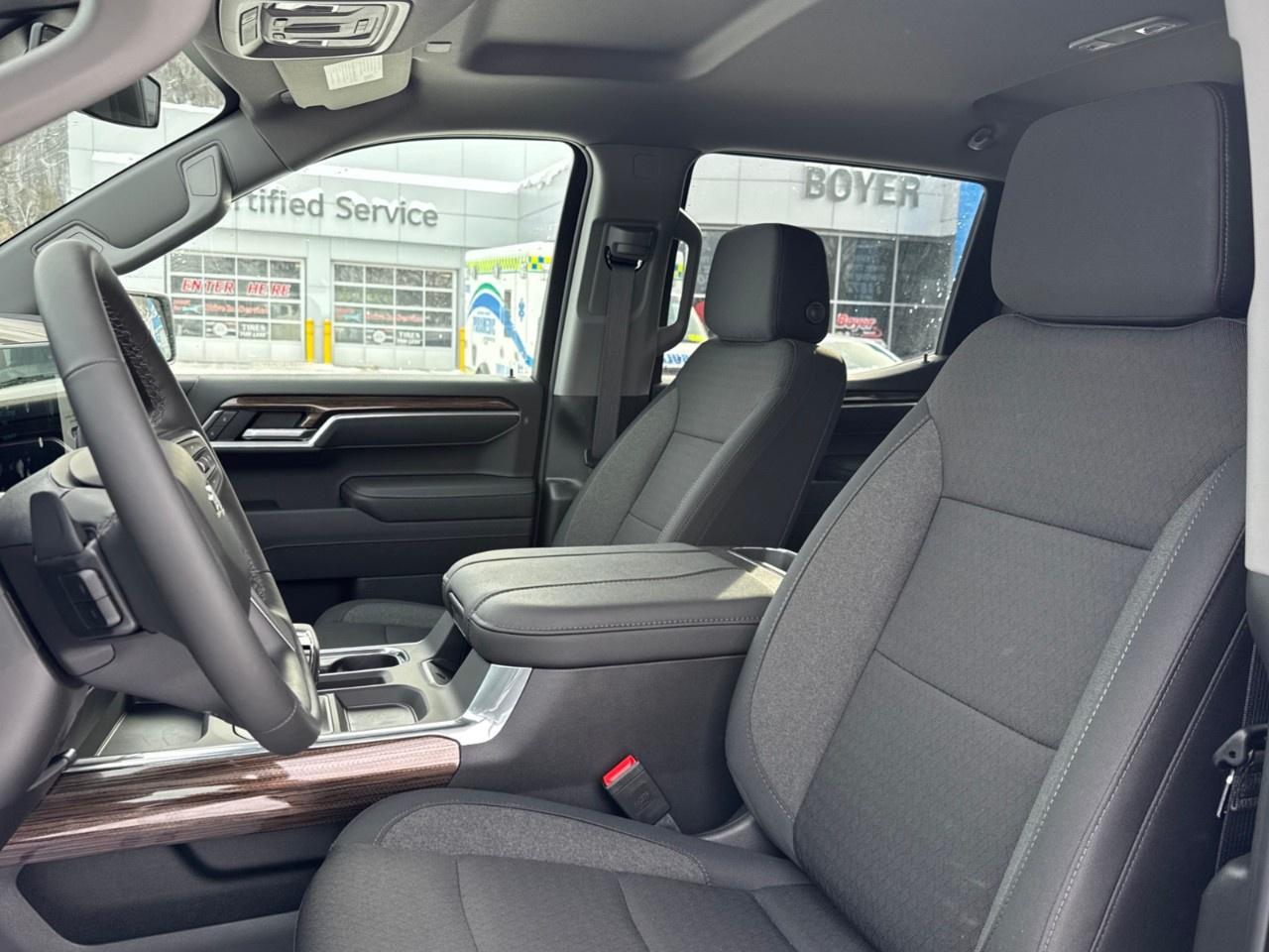 2026 Chevrolet Silverado 1500 Crew Cab Short Box 4-Wheel Drive RST Photo