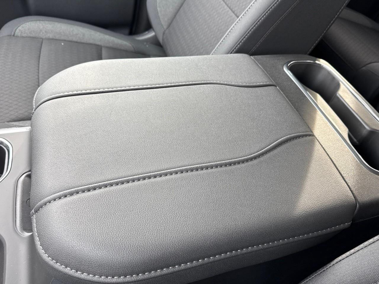 2026 Chevrolet Silverado 1500 Crew Cab Short Box 4-Wheel Drive RST Photo