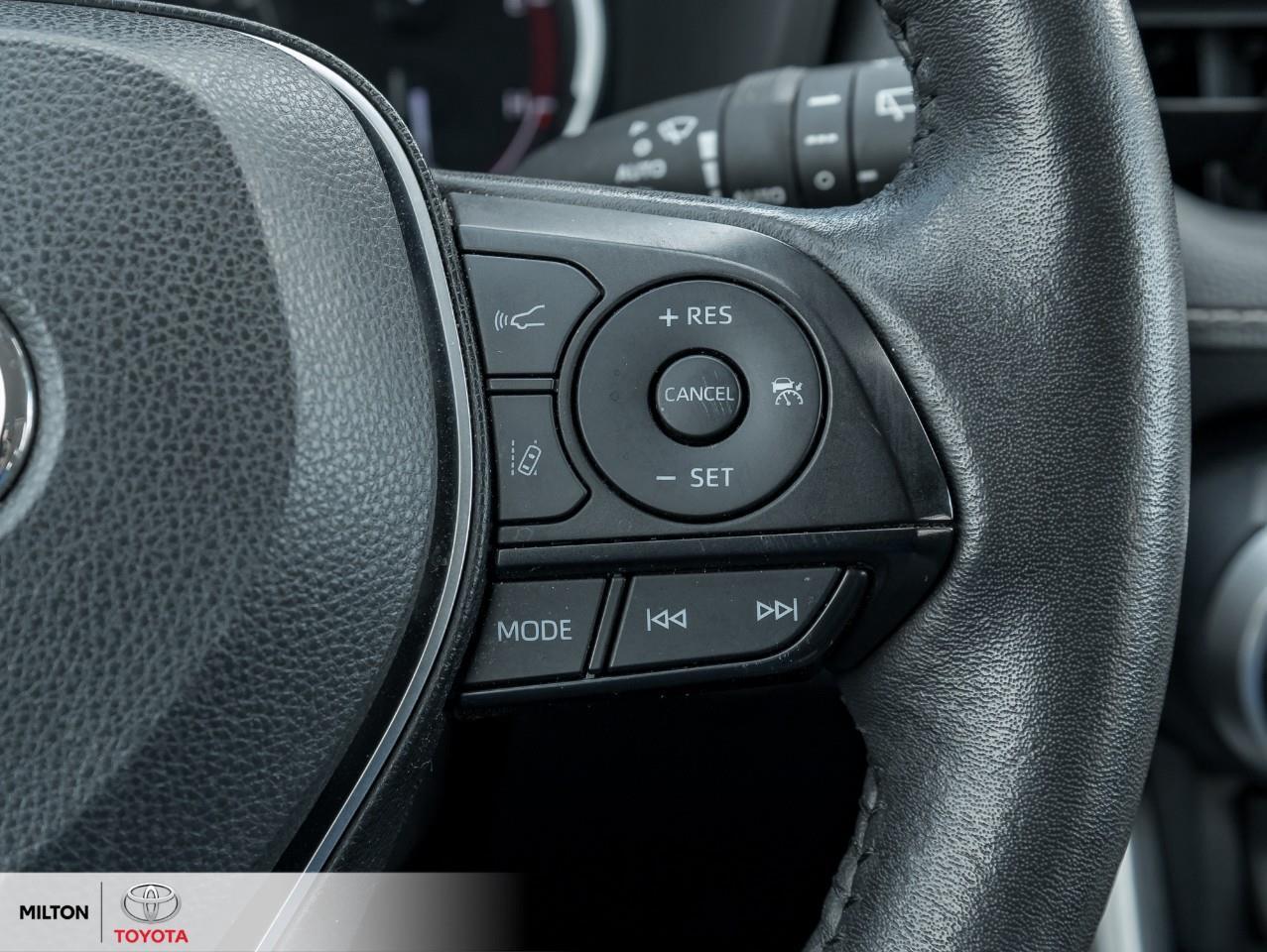 2024 Toyota RAV4 POWER SEAT SUNROOF HEATED STEERING ONE OWNER TCUV Photo