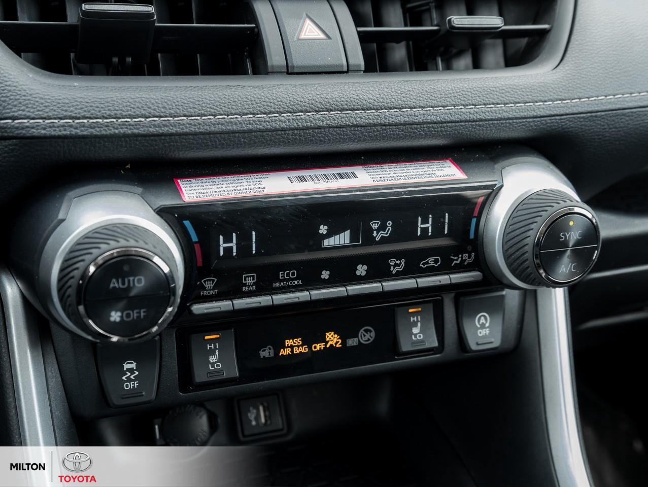 2024 Toyota RAV4 POWER SEAT SUNROOF HEATED STEERING ONE OWNER TCUV Photo