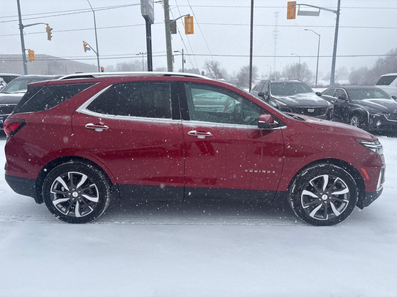 2024 Chevrolet Equinox Premier AWD + Sunroof + Navigation + 1 Owner Photo