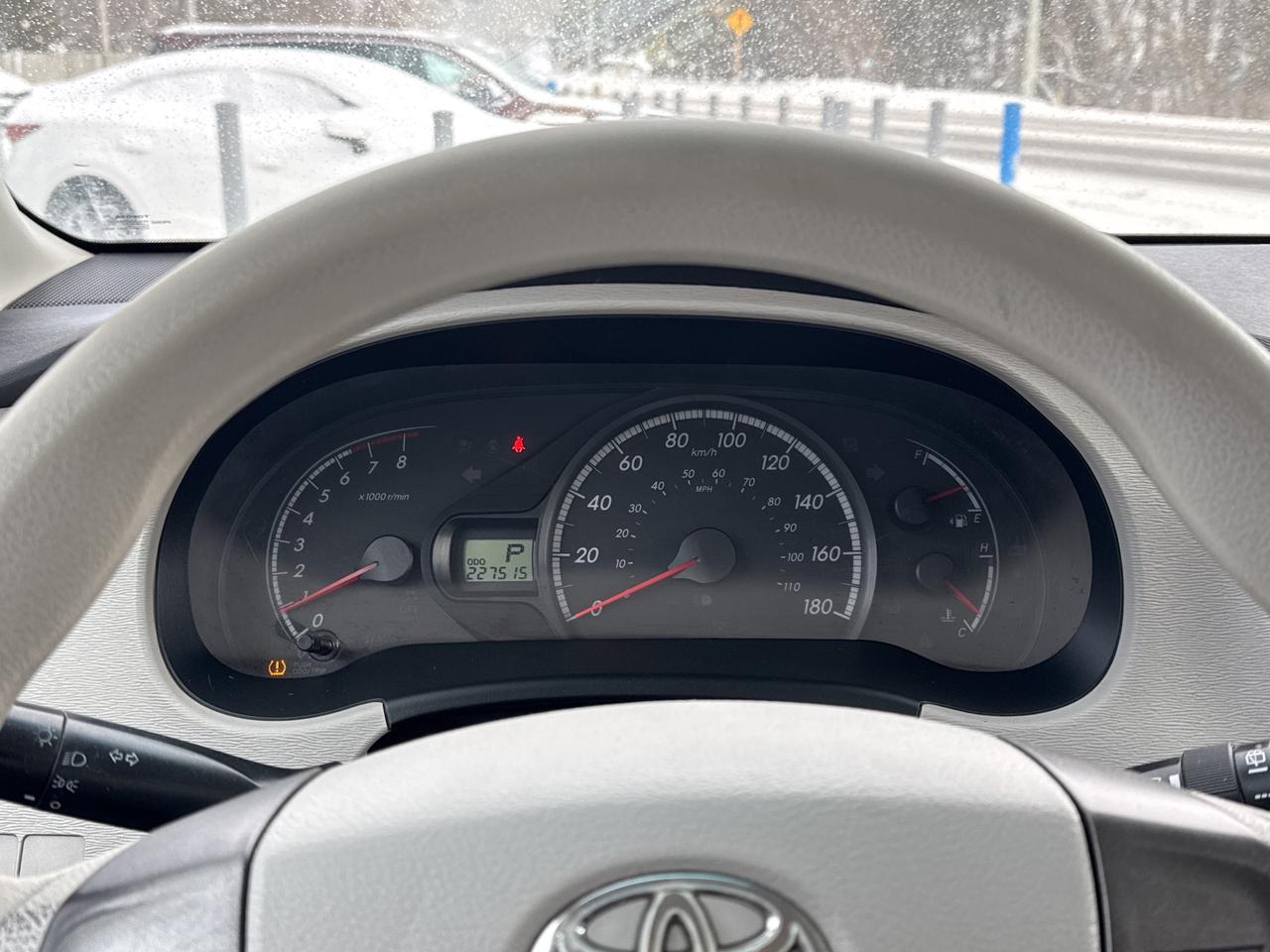 2011 Toyota Sienna LE 7 PASSENGER Photo