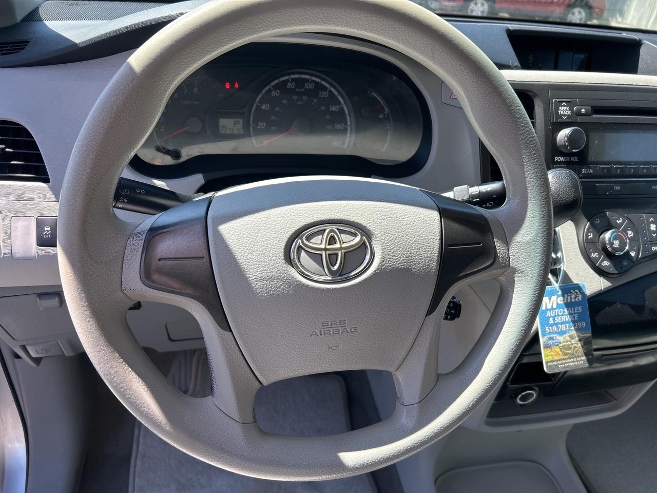 2011 Toyota Sienna LE 7 PASSENGER Photo