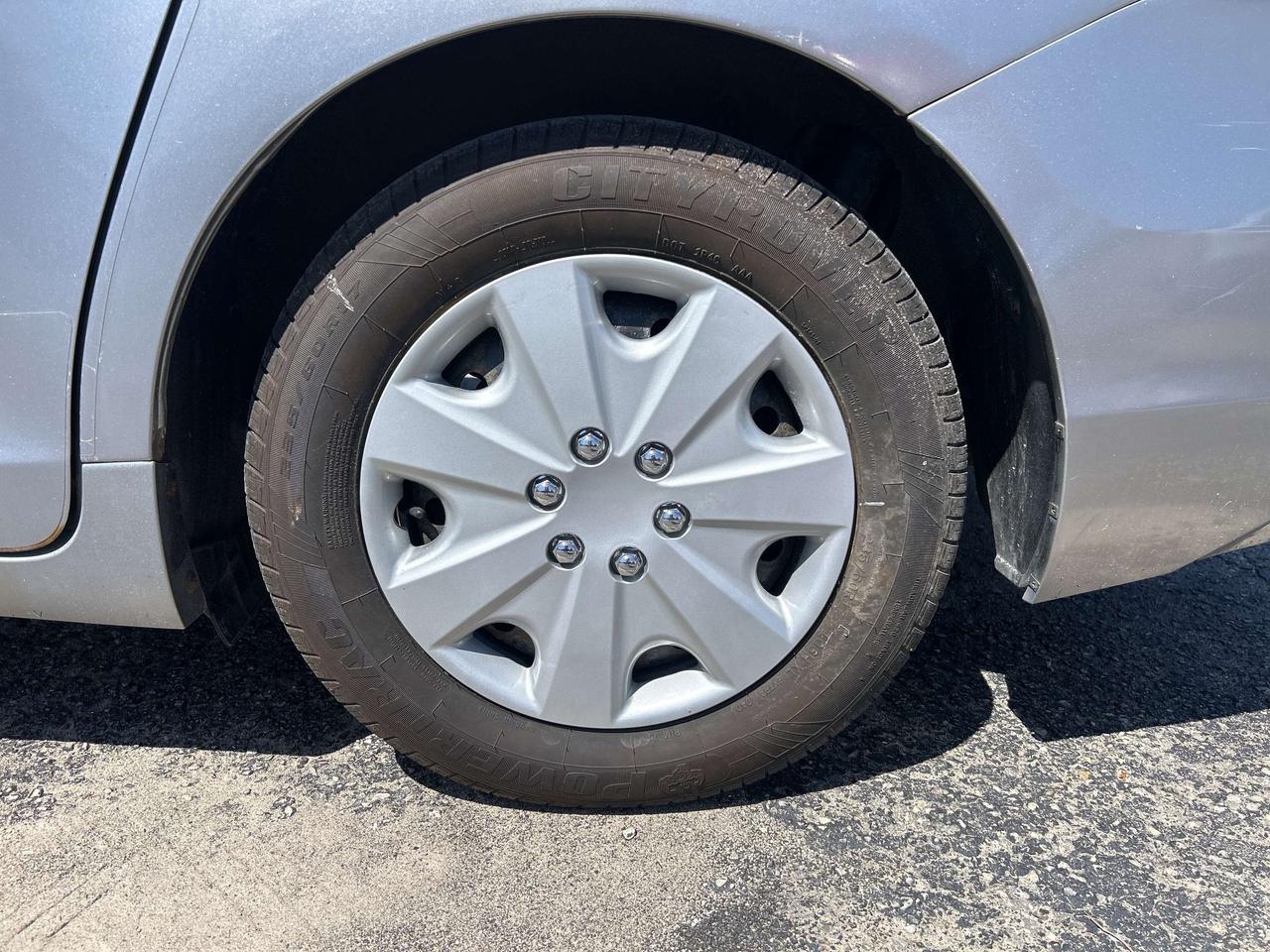 2011 Toyota Sienna LE 7 PASSENGER Photo