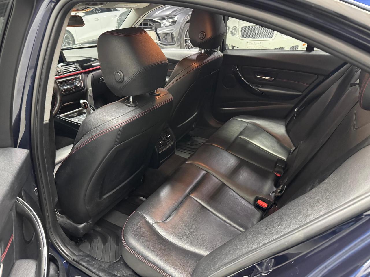 2014 BMW 3 Series 320i xDrive AWD SEDAN Photo