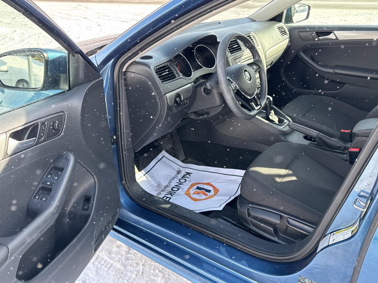 2015 Volkswagen Jetta Sedan Trendline+ Photo