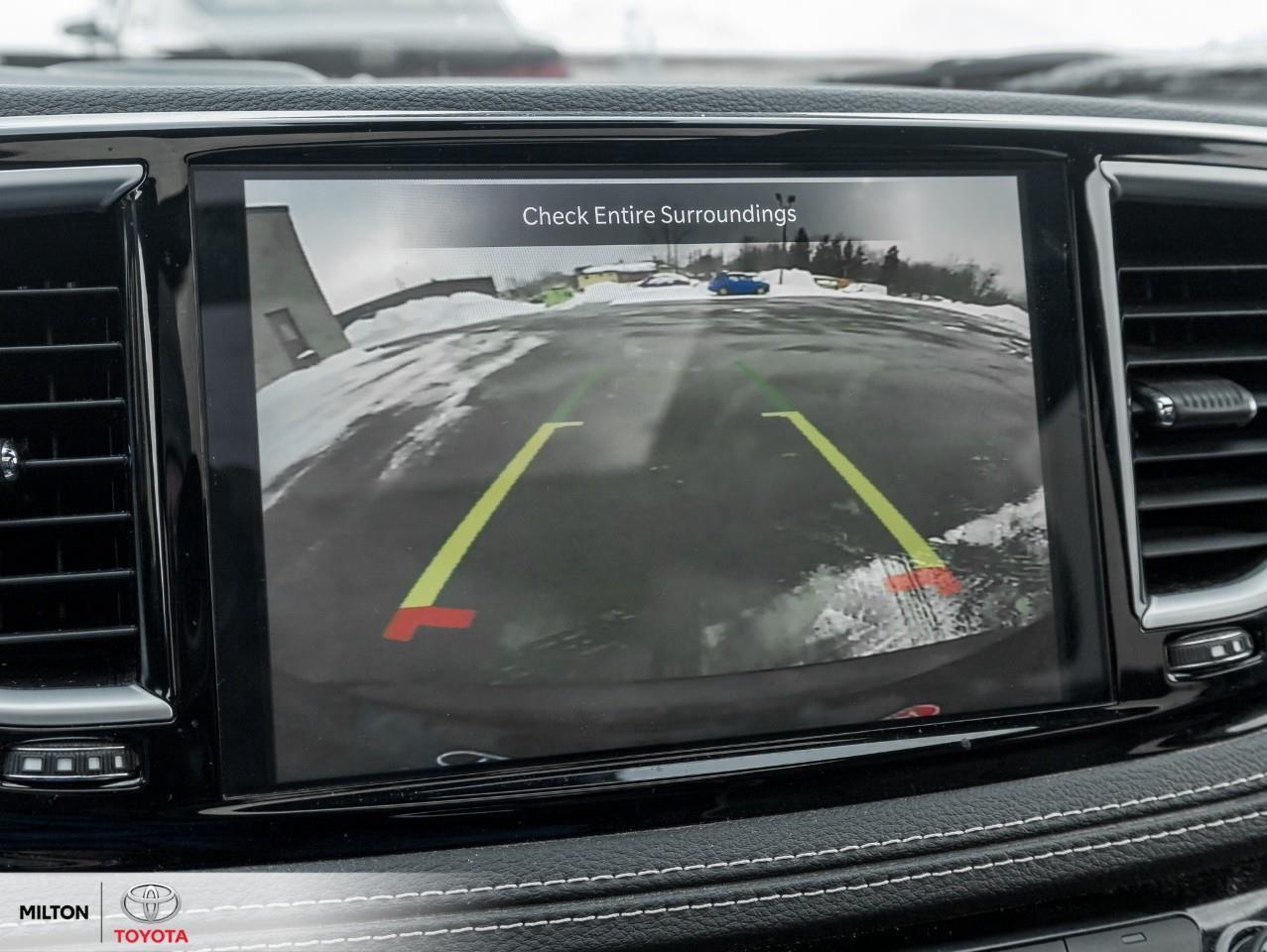 2023 Chrysler Pacifica Hybrid HEATED STEERING VENTILATED FRONT SEATS PANORAMIC S Photo