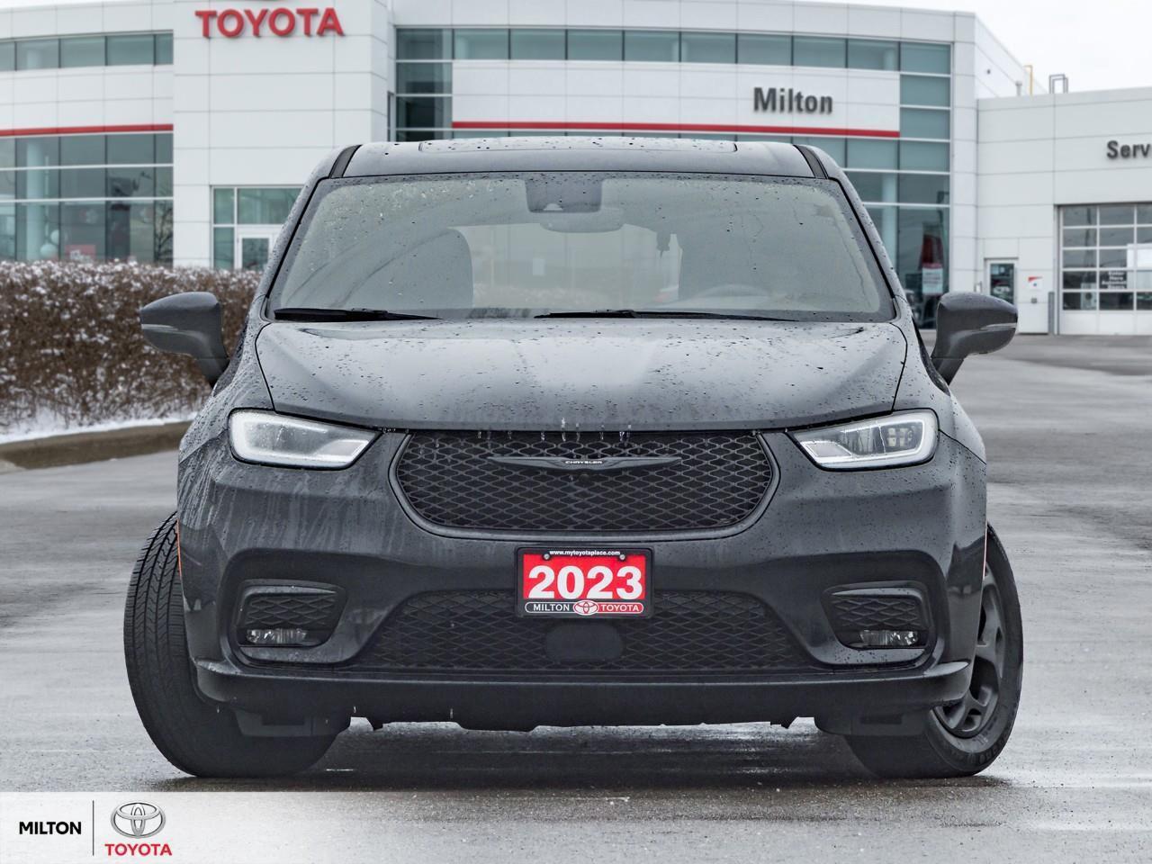 2023 Chrysler Pacifica Hybrid HEATED STEERING VENTILATED FRONT SEATS PANORAMIC S Photo