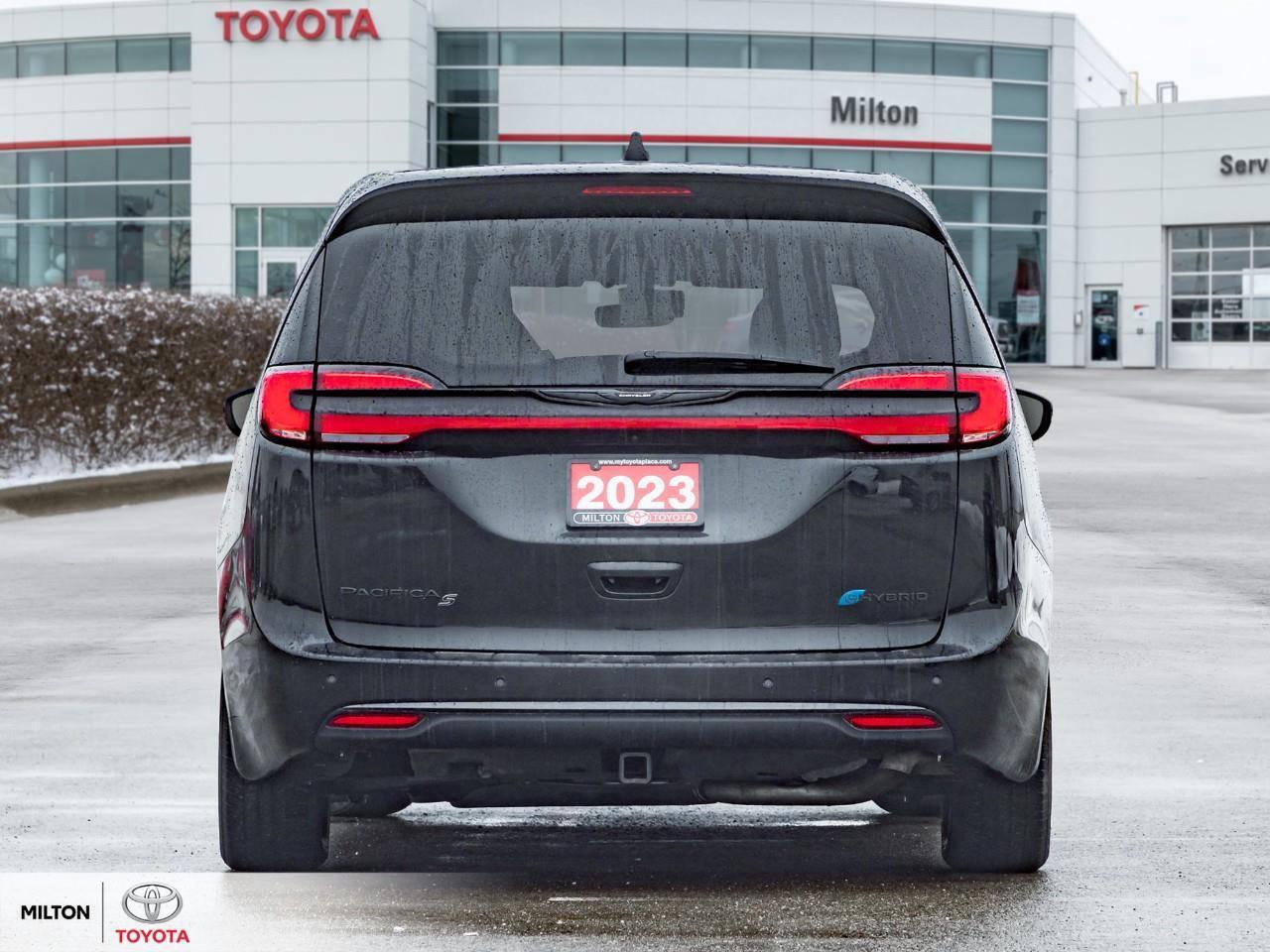 2023 Chrysler Pacifica Hybrid HEATED STEERING VENTILATED FRONT SEATS PANORAMIC S Photo