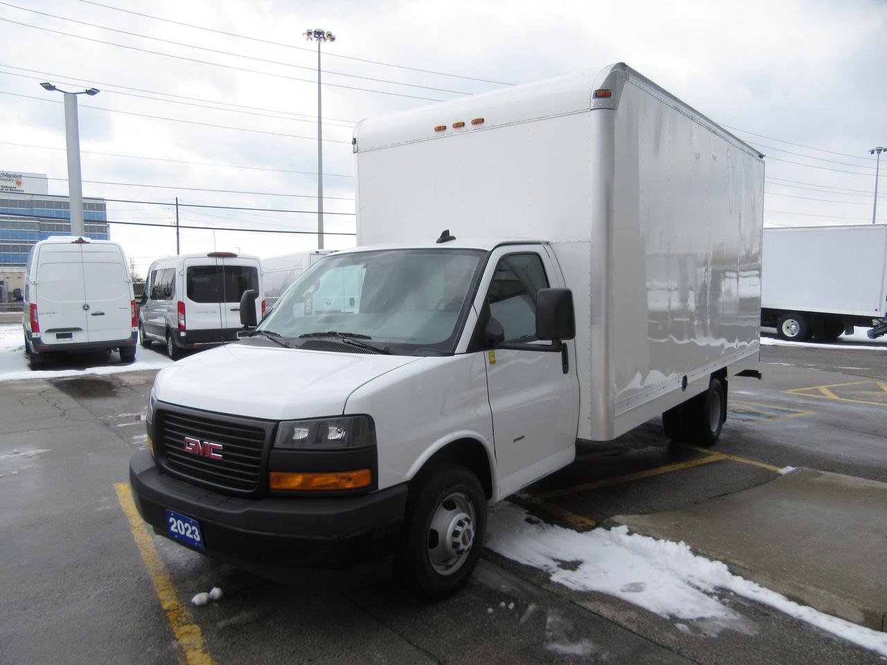 2023 GMC GMCSavana 3500 CUSTOM 16FT HIGH BOX CUBE VAN 91 INCH HEIGHT Photo