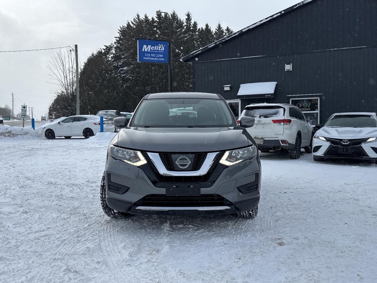 2017 Nissan Rogue S, Bluetooth, Back Up Cam Photo