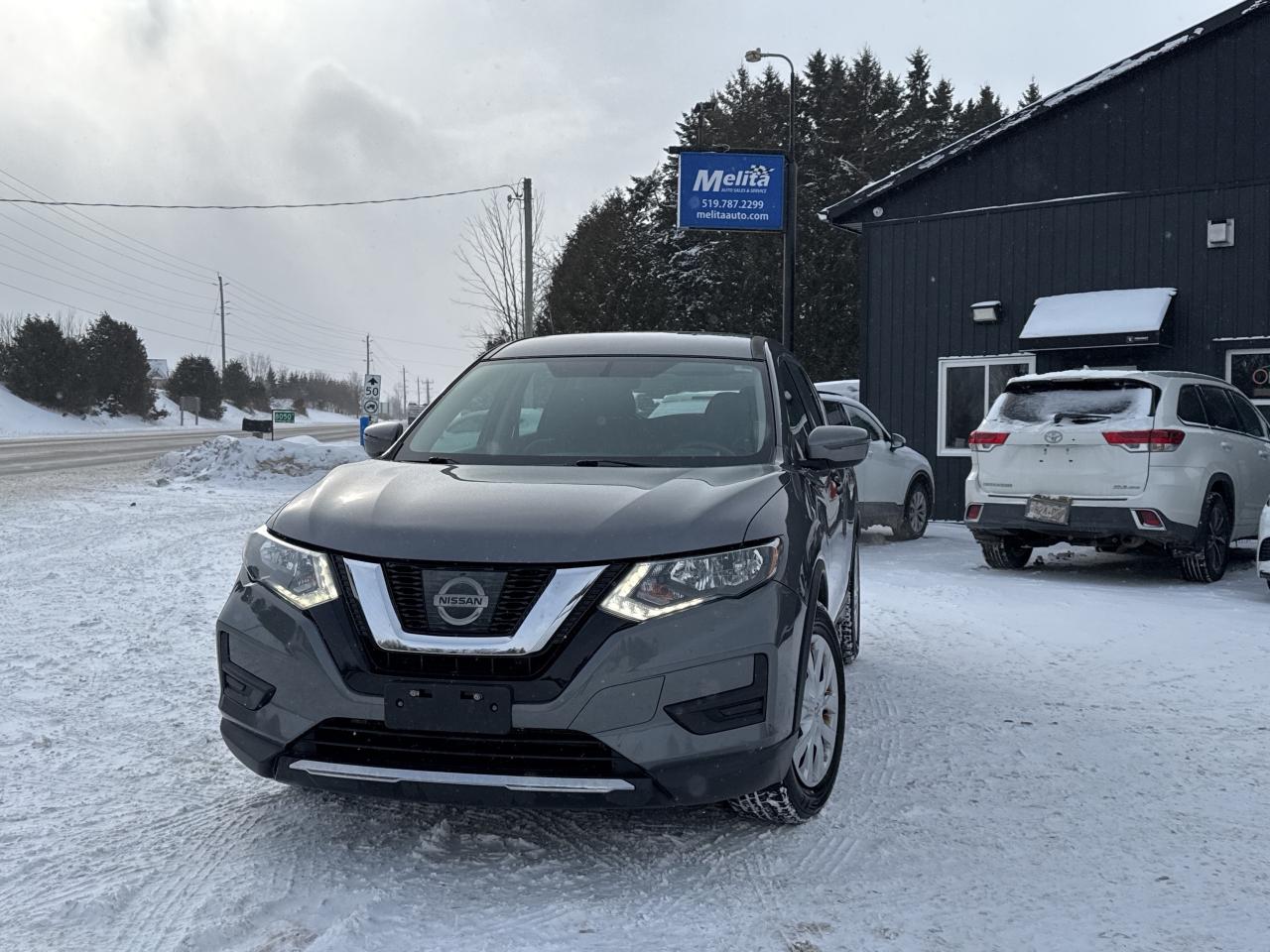 2017 Nissan Rogue S, Bluetooth, Back Up Cam Photo