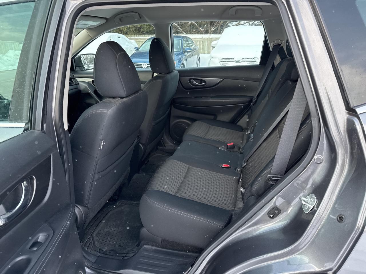 2017 Nissan Rogue S, Bluetooth, Back Up Cam Photo