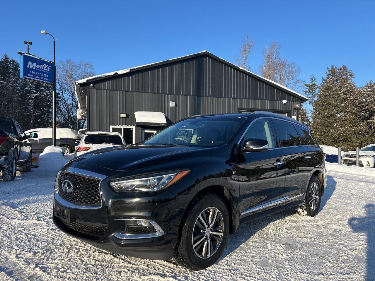 2018 Infiniti QX60 Bluetooth, Nav, Back Up Cam Photo0