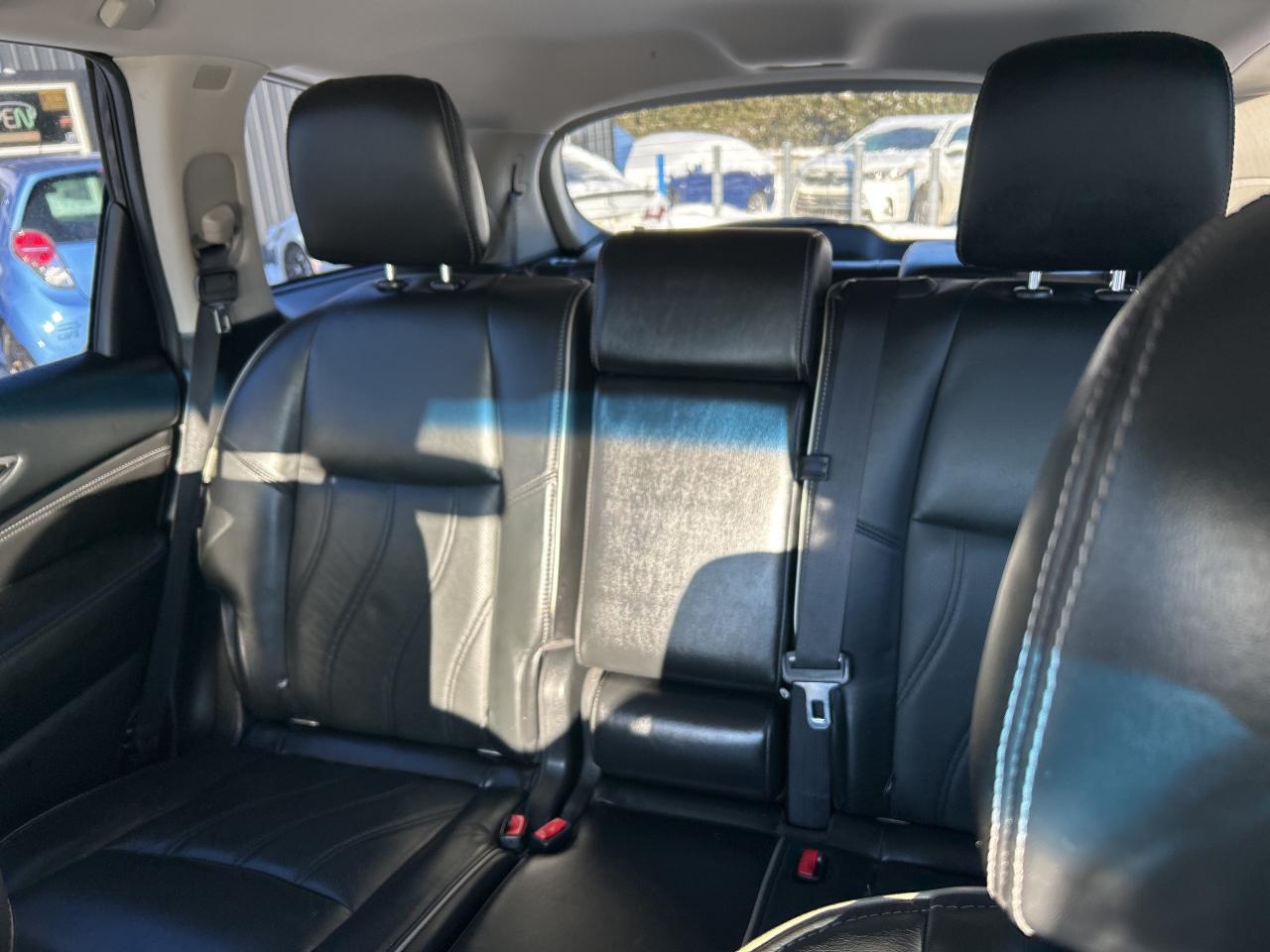 2018 Infiniti QX60 Bluetooth, Nav, Back Up Cam Photo