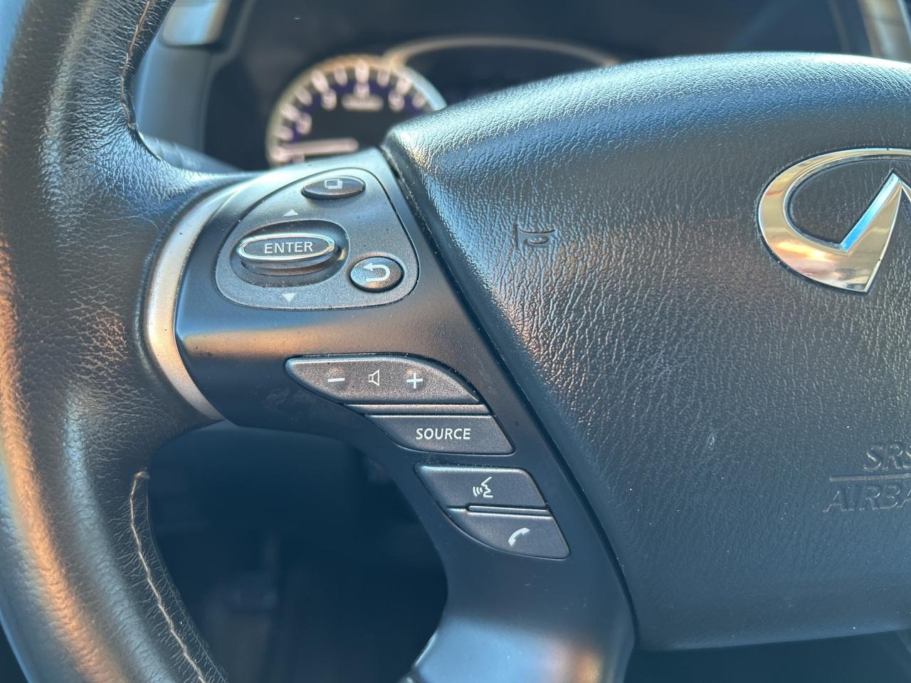 2018 Infiniti QX60 Bluetooth, Nav, Back Up Cam Photo