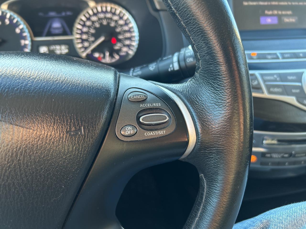 2018 Infiniti QX60 Bluetooth, Nav, Back Up Cam Photo