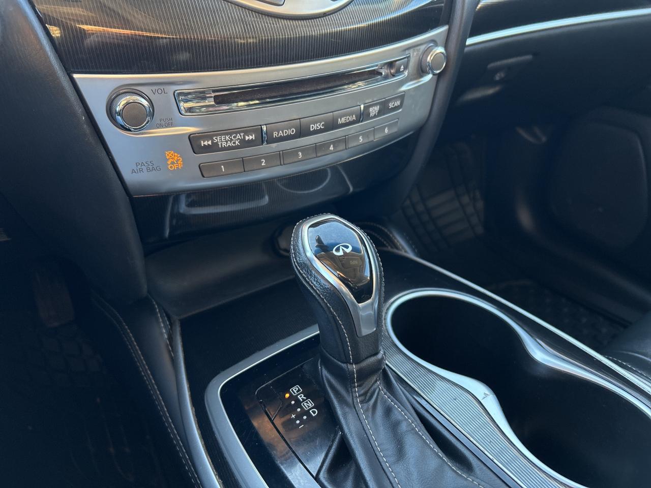 2018 Infiniti QX60 Bluetooth, Nav, Back Up Cam Photo