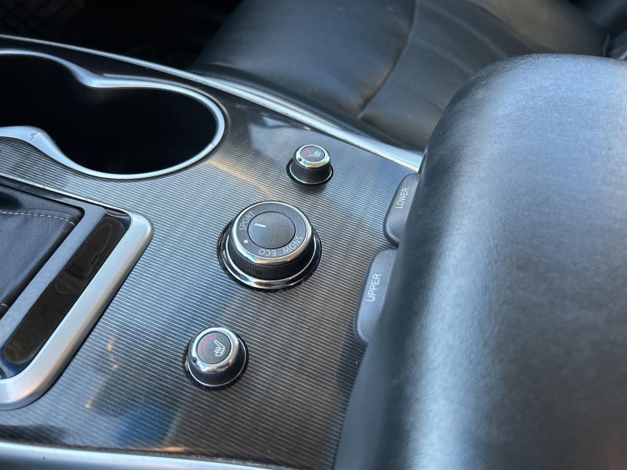 2018 Infiniti QX60 Bluetooth, Nav, Back Up Cam Photo