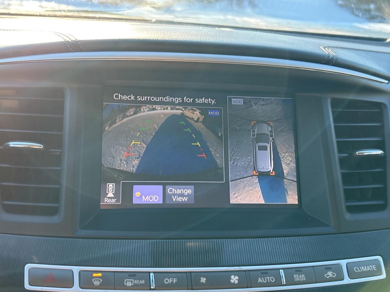 2018 Infiniti QX60 Bluetooth, Nav, Back Up Cam Photo