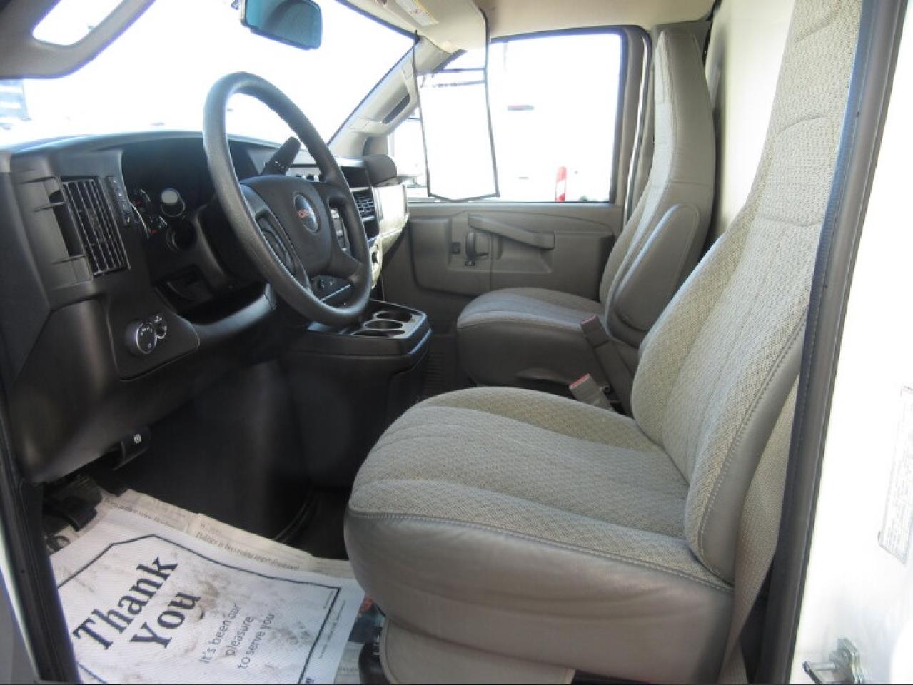 2023 GMC Savana 3500 CUSTOM 16FT HIGH BOX CUBE VAN 91 INCH HEIGHT Photo