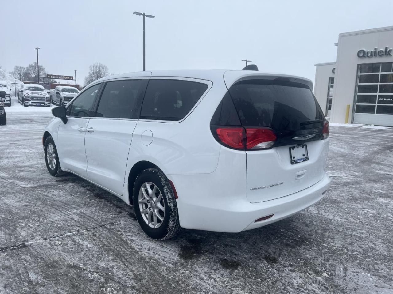 2024 Chrysler Grand Caravan SXT 2WD Photo