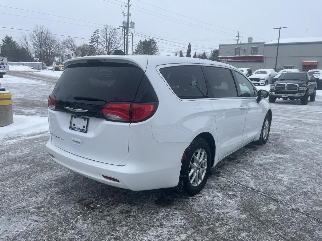 2024 Chrysler Grand Caravan SXT 2WD Photo