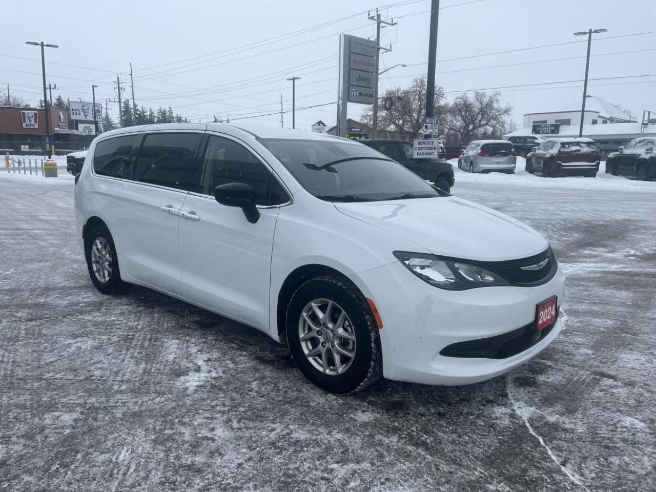 2024 Chrysler Grand Caravan SXT 2WD Photo