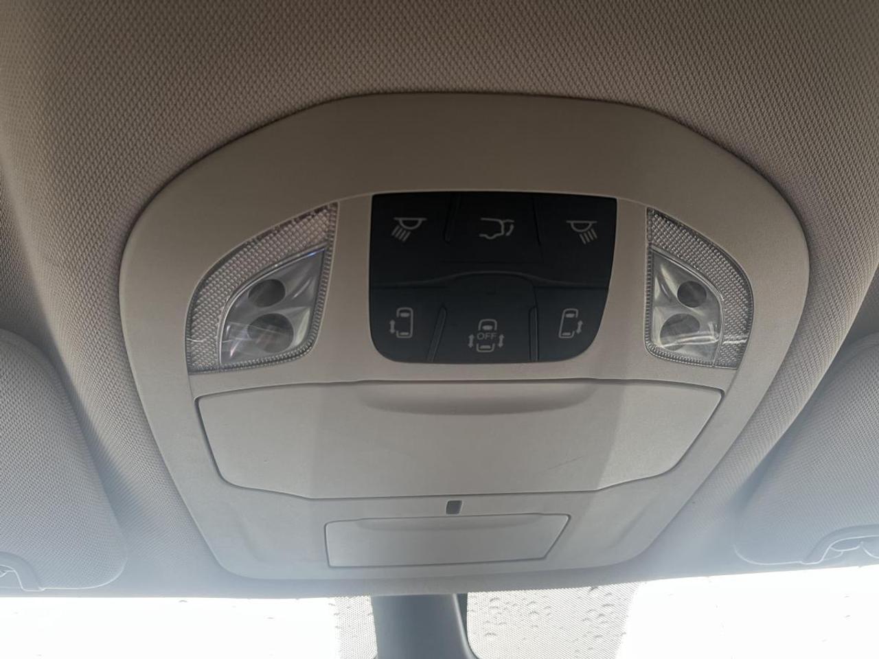 2024 Chrysler Grand Caravan SXT @ 3.99% for 60 mo Photo