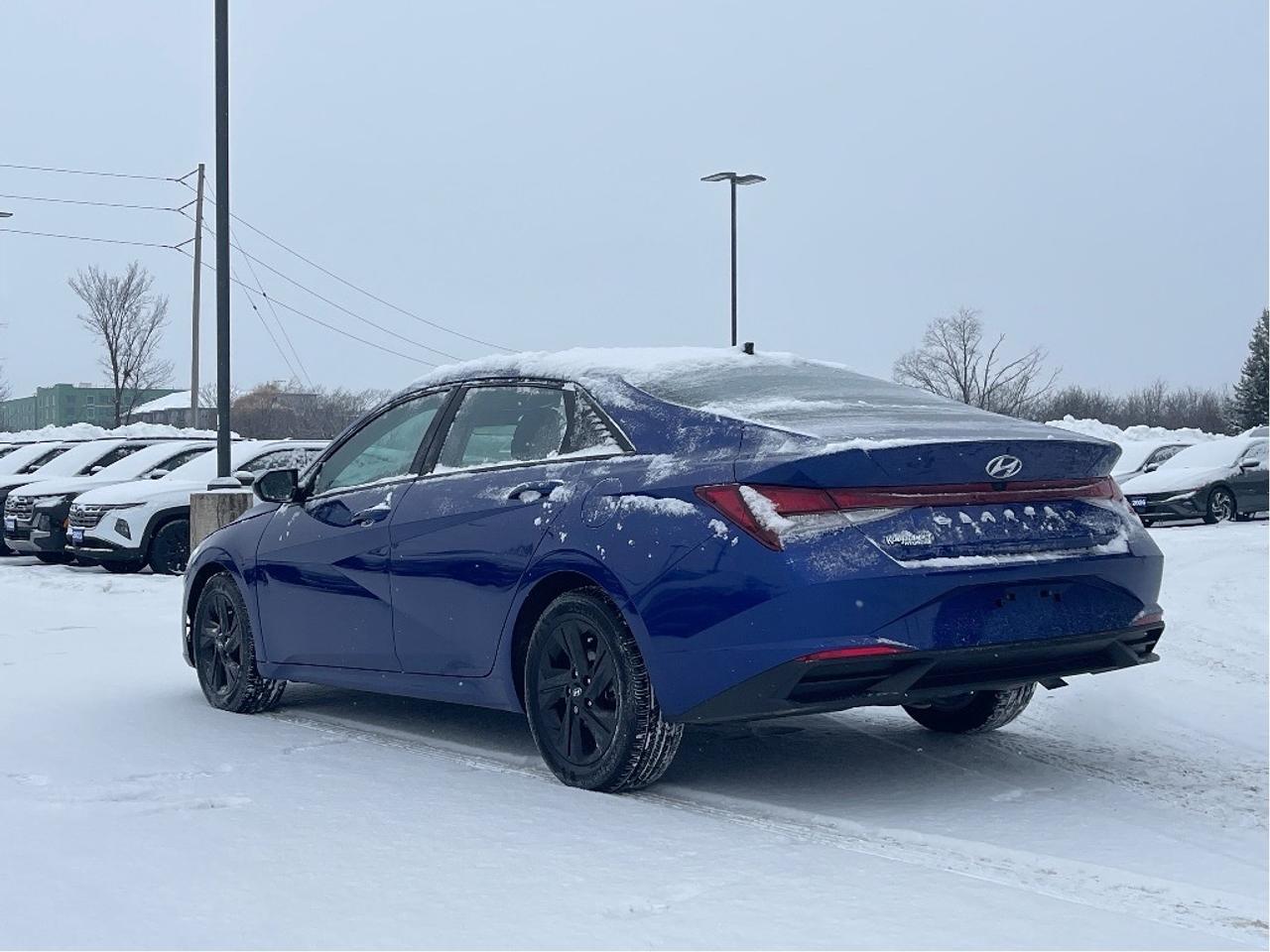 2023 Hyundai Elantra Preferred IVT w-Tech Pkg Photo