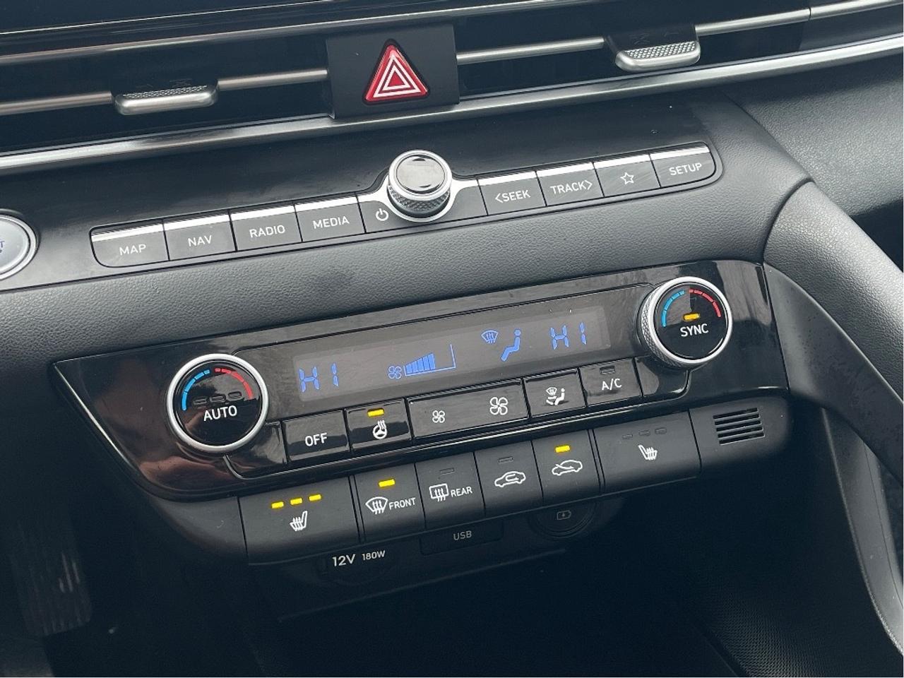 2023 Hyundai Elantra Preferred IVT w-Tech Pkg Photo