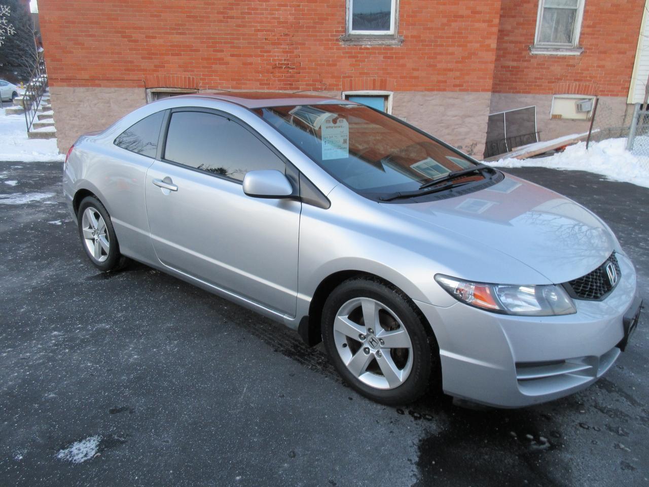 2011 Honda Civic Coupe Lx Photo2