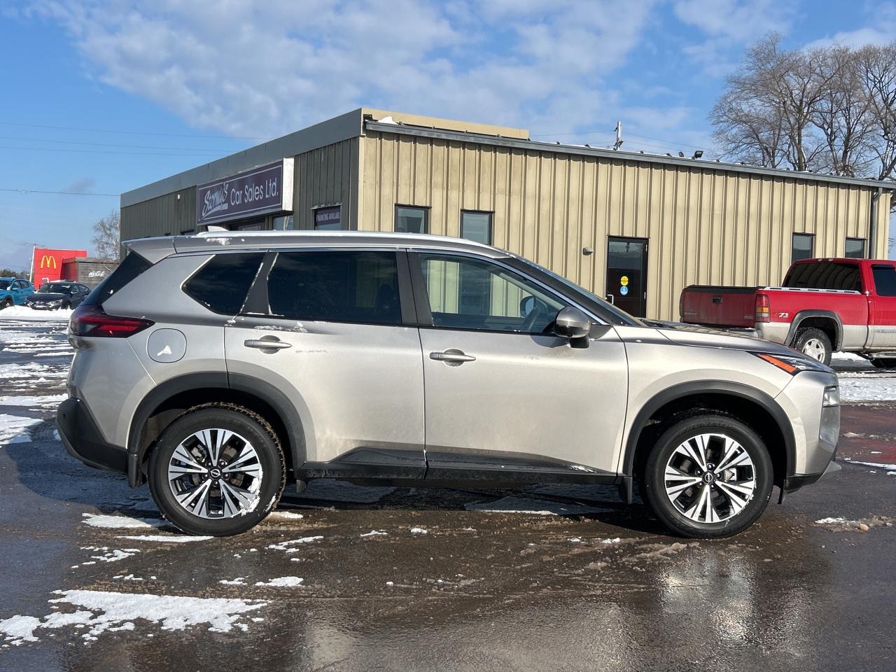 2023 Nissan Rogue SV SUNROOF REMOTE ST AWD CALL NAPANEE 613-354-2100 Photo
