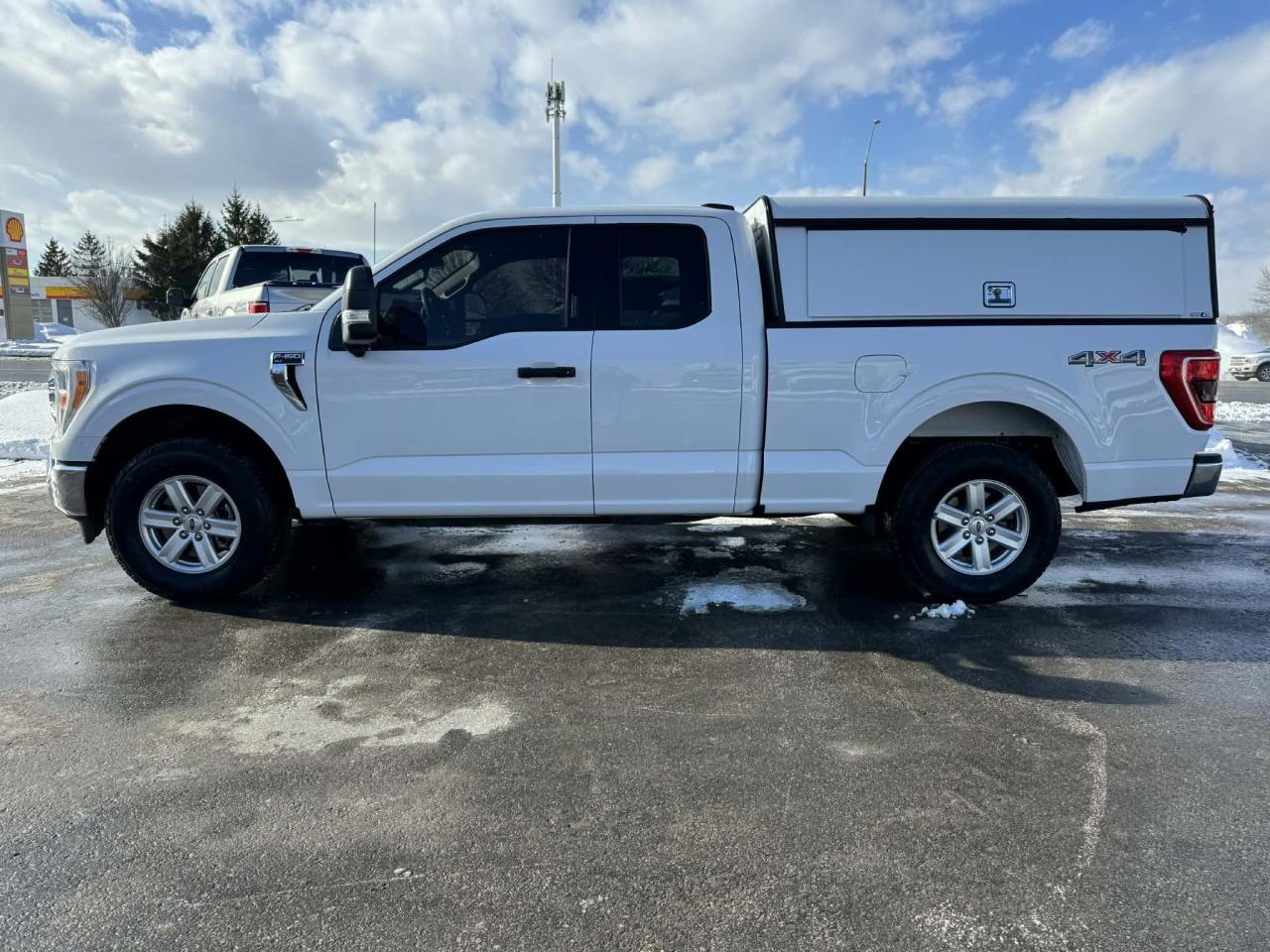 2021 Ford F-150 XLT 4WD Photo