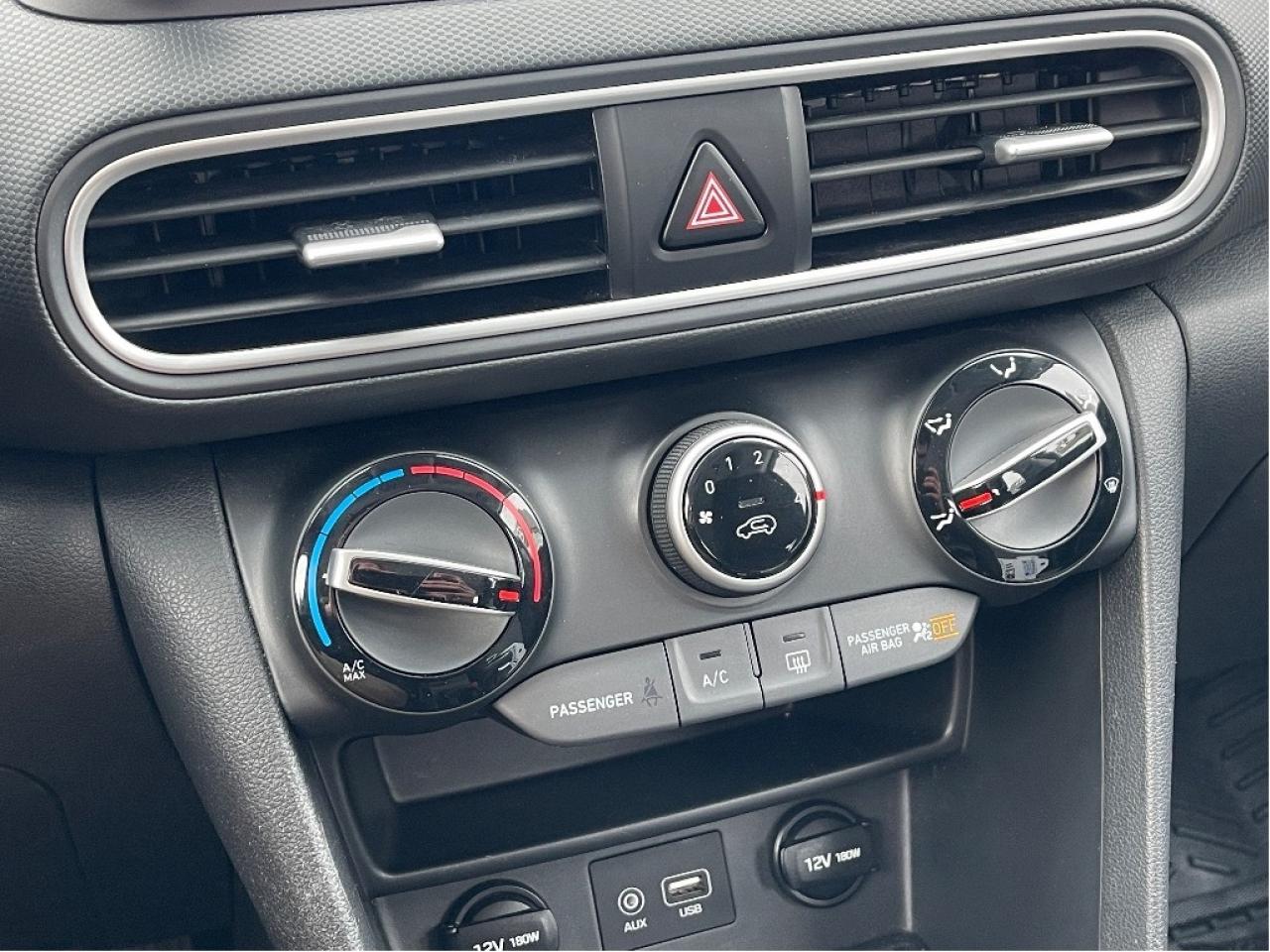 2018 Hyundai KONA 2.0L Essential FWD Photo