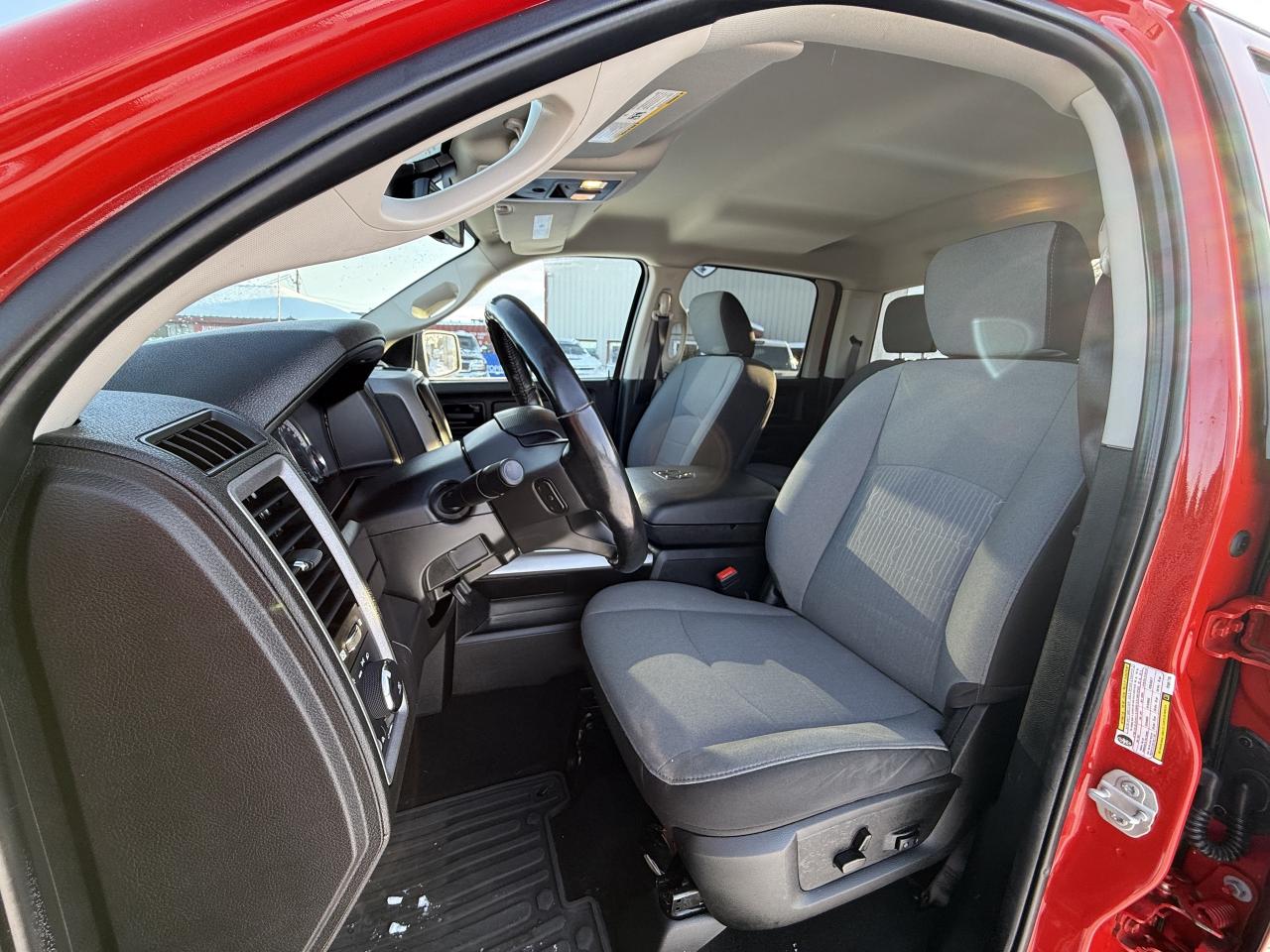 2023 RAM 1500 Classic TRADESMAN 4X4. Photo