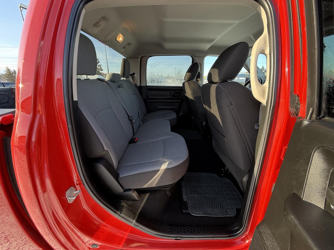 2023 RAM 1500 Classic TRADESMAN 4X4. Photo