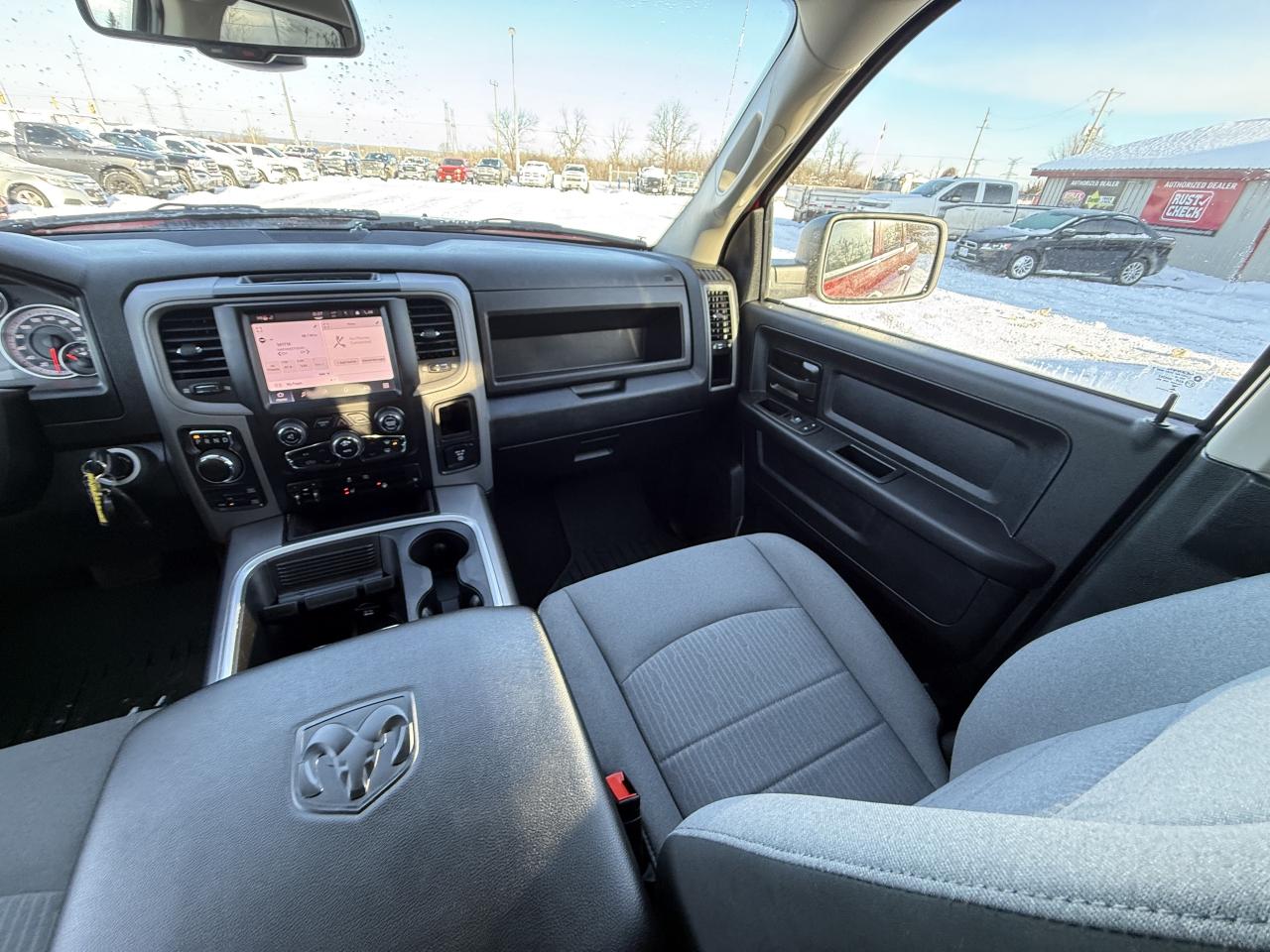 2023 RAM 1500 Classic TRADESMAN 4X4. Photo