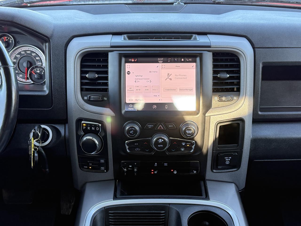 2023 RAM 1500 Classic TRADESMAN 4X4. Photo