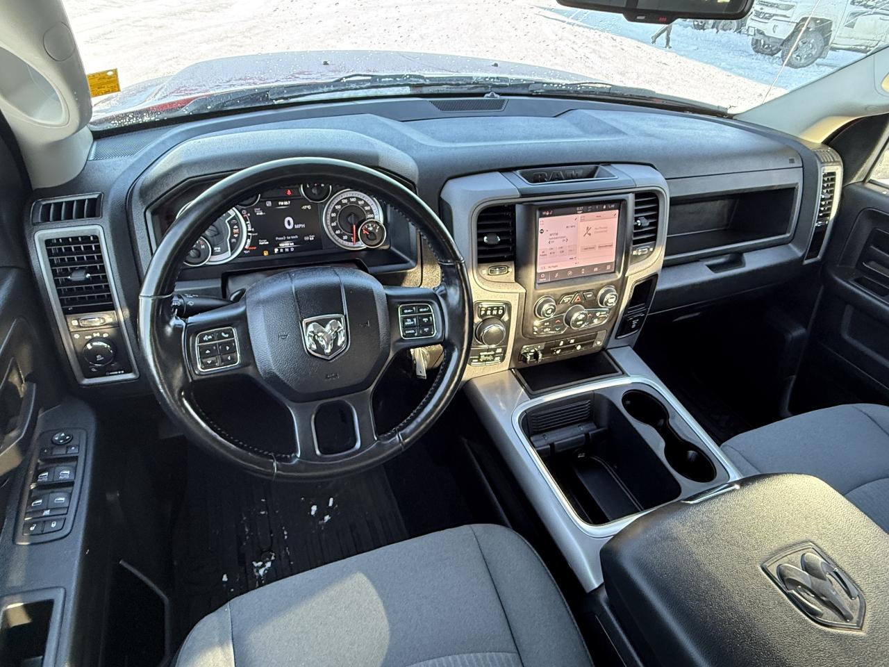 2023 RAM 1500 Classic TRADESMAN 4X4. Photo
