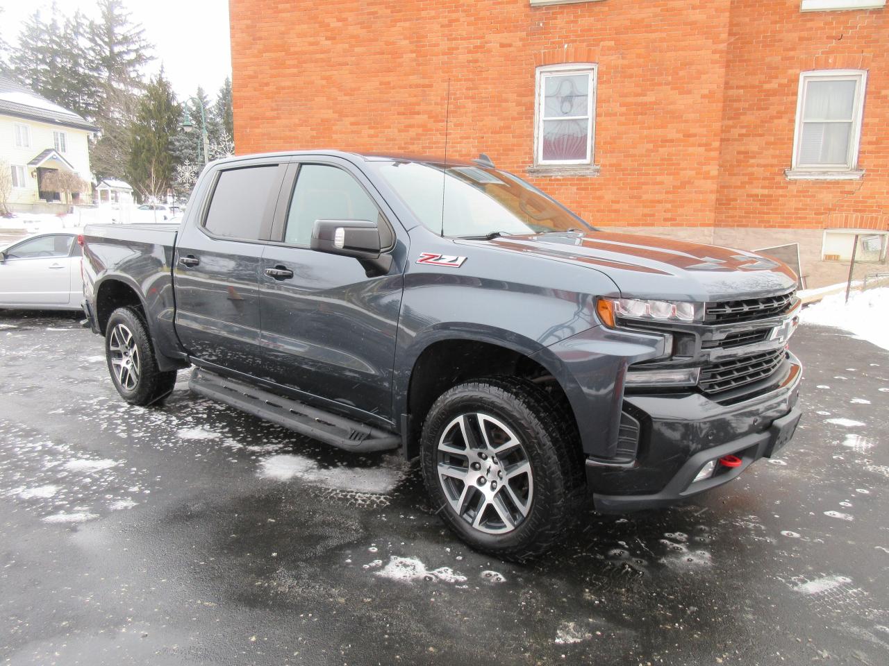 2019 Chevrolet Silverado 1500 4WD Crew Cab 147" LT Trail Boss Photo