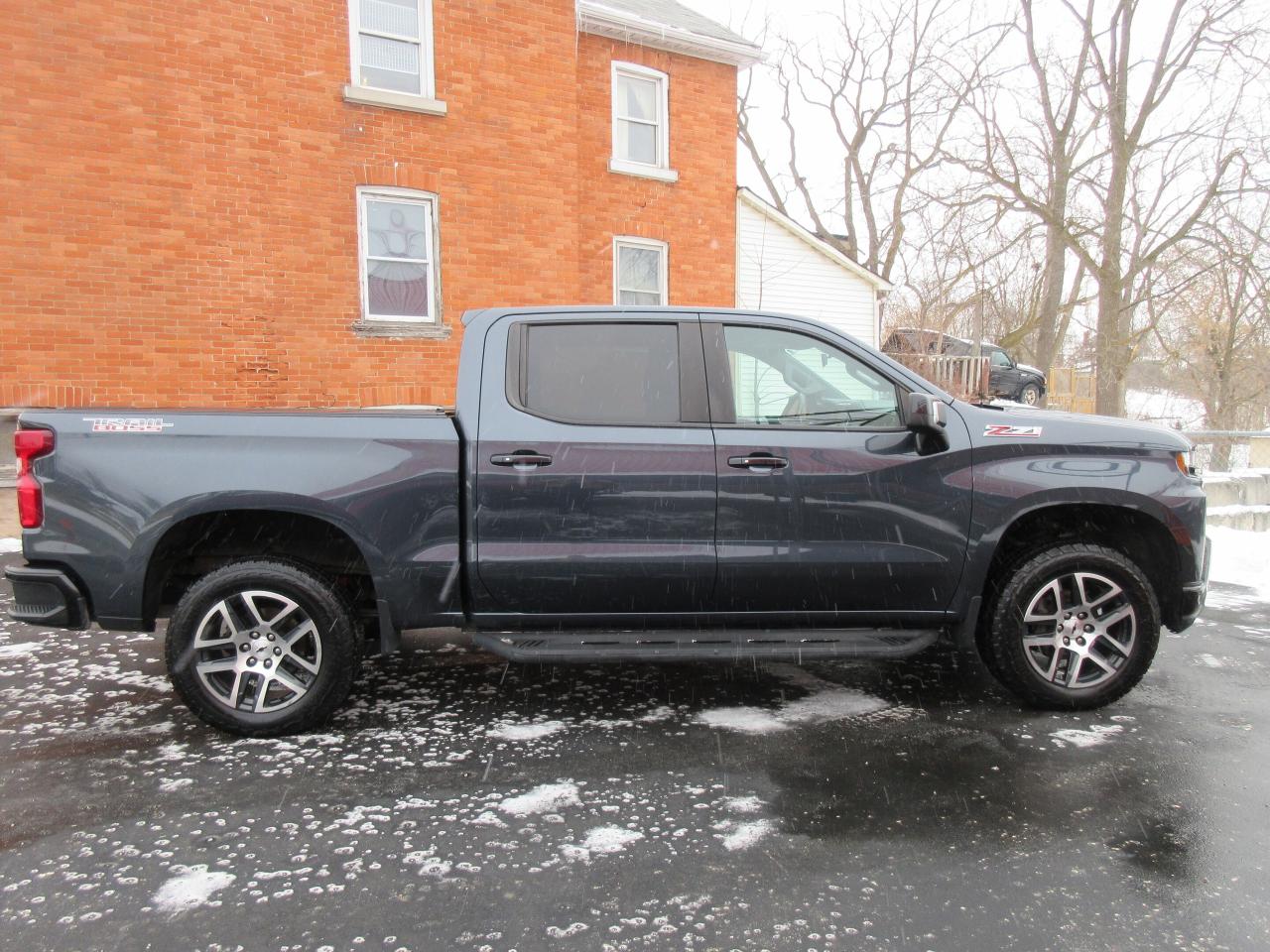 2019 Chevrolet Silverado 1500 4WD Crew Cab 147" LT Trail Boss Photo