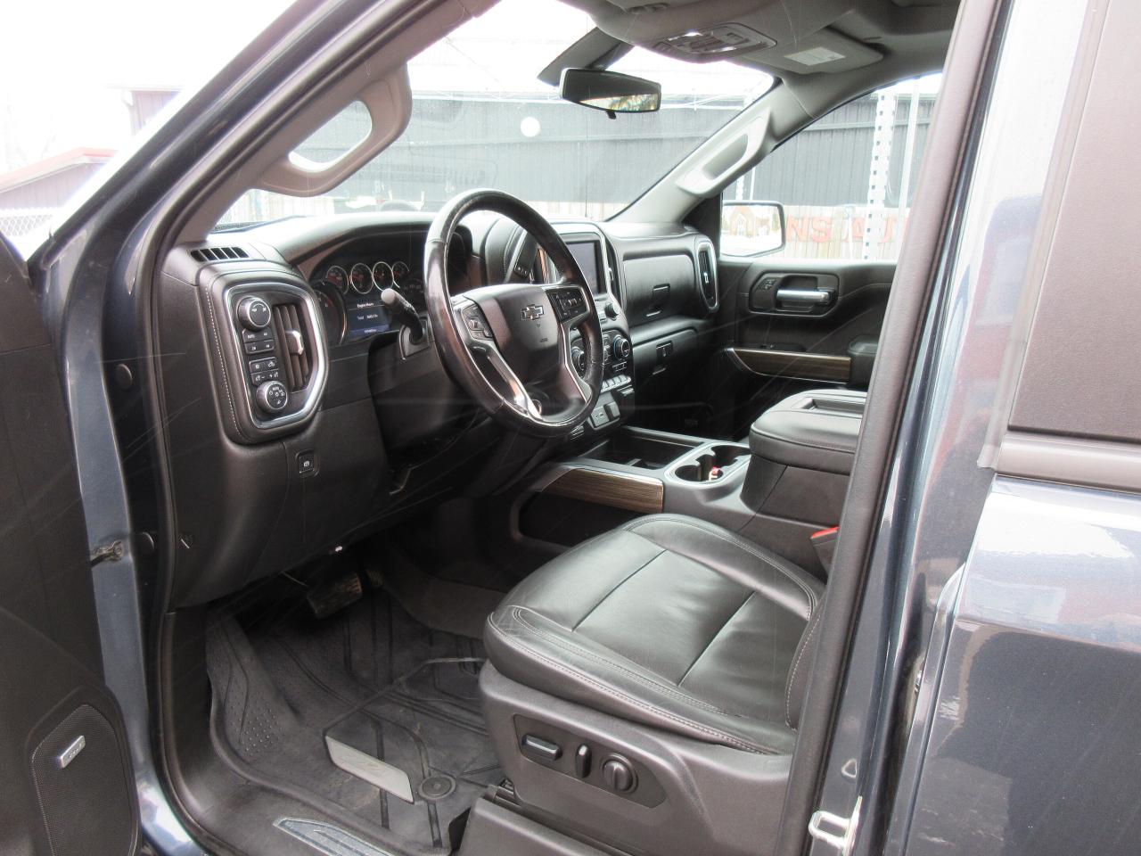 2019 Chevrolet Silverado 1500 4WD Crew Cab 147" LT Trail Boss Photo