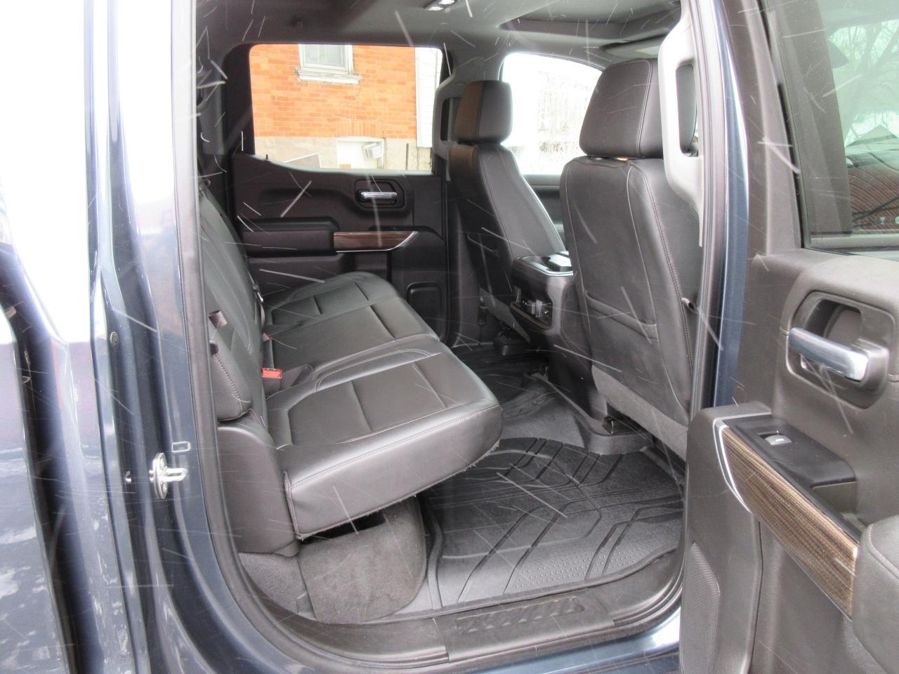 2019 Chevrolet Silverado 1500 4WD Crew Cab 147" LT Trail Boss Photo