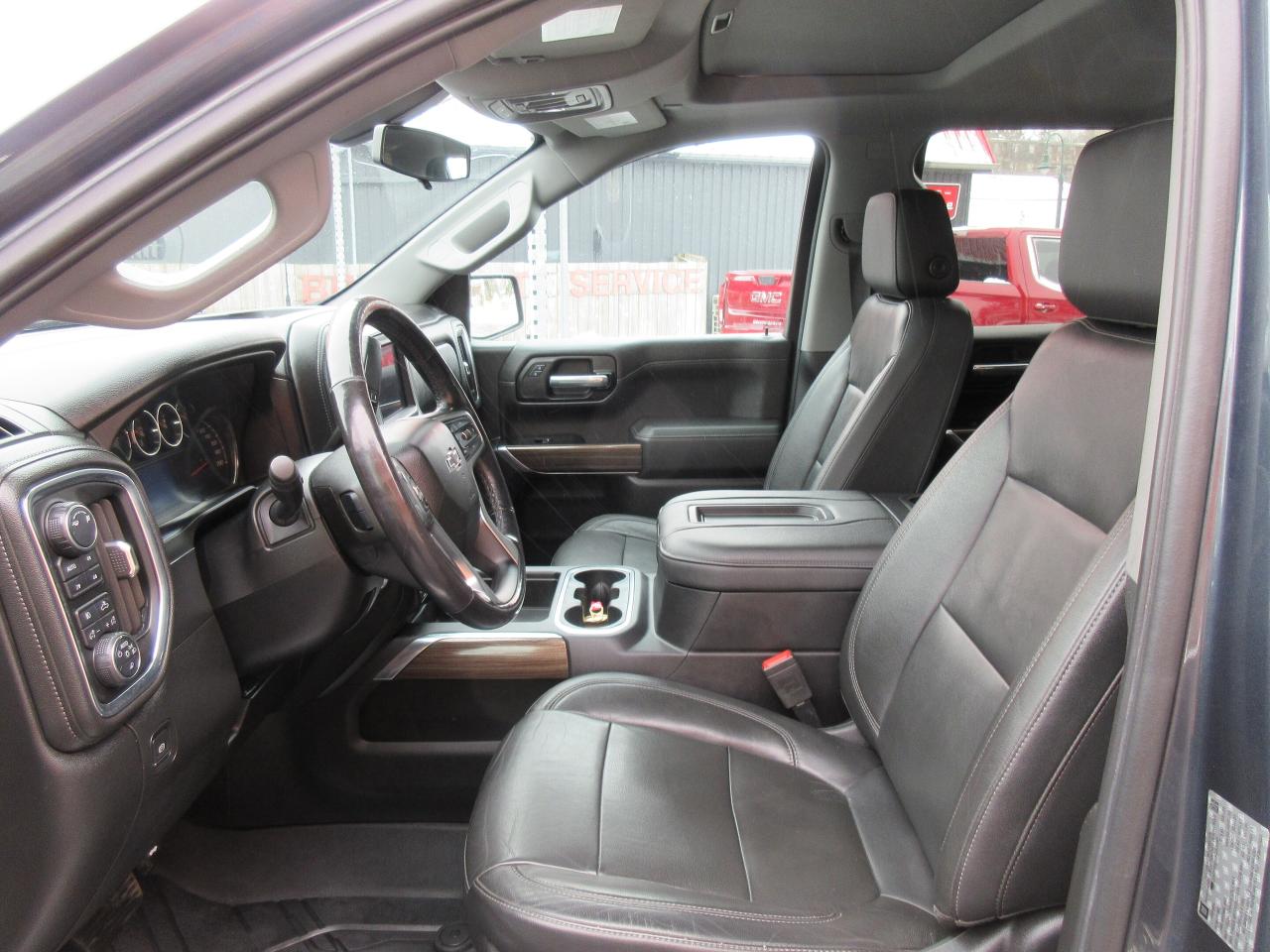 2019 Chevrolet Silverado 1500 4WD Crew Cab 147" LT Trail Boss Photo