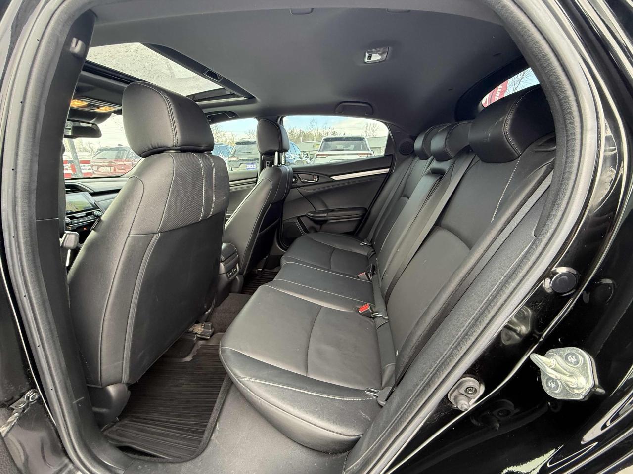 2018 Honda Civic Hatchback Sport Touring CVT - Sunroof - Leather - Navigation Photo