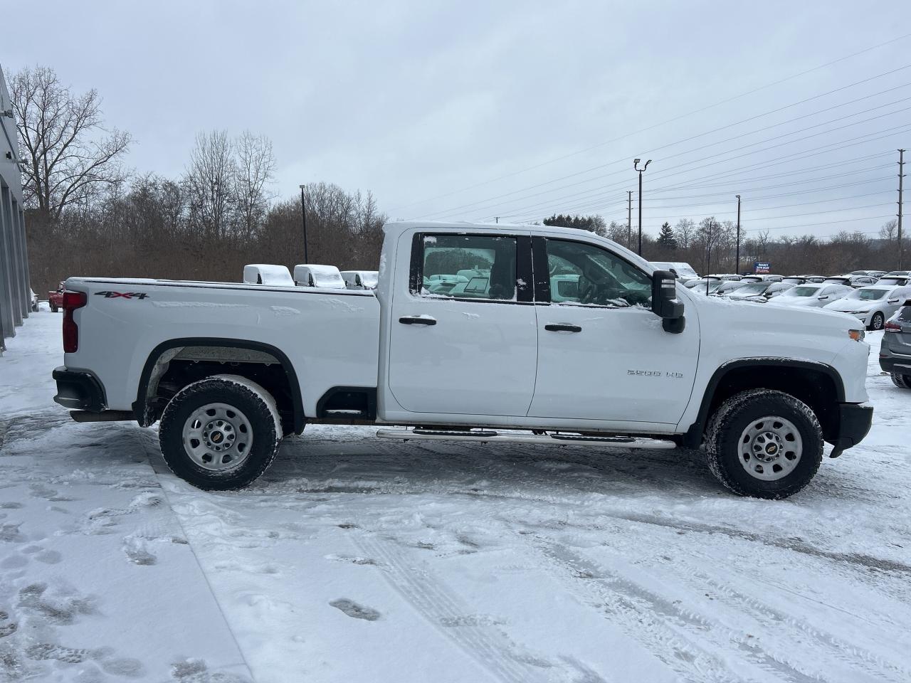 2024 Chevrolet SILVERADO 2500HD Crew Cab 159  Work Truck Photo