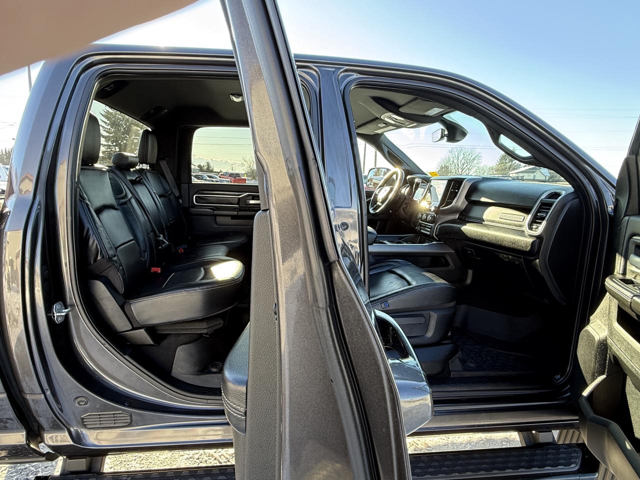 2021 RAM 2500 Big Horn LIFT/WHEEL/TIRE/LEATHER PKG!! Photo